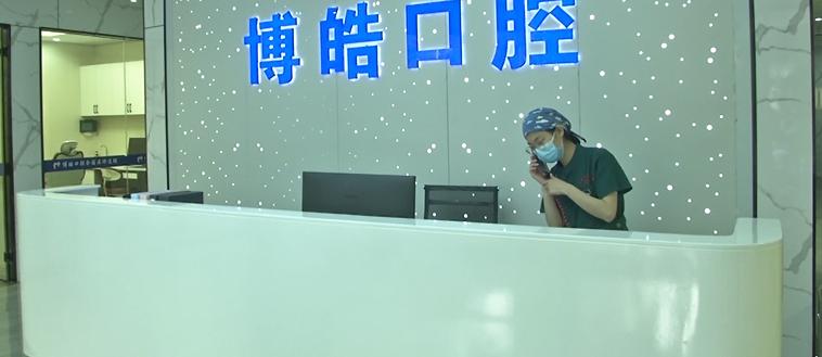 DƬ